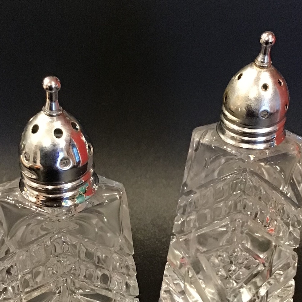 Vintage Clear Cut Glass Salt & Pepper Shakers Set 4 3/4” Tall - Picture 8 of 15